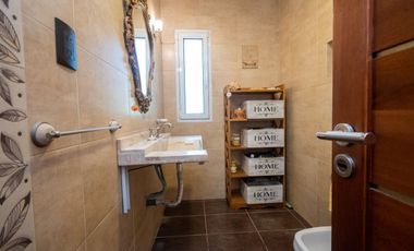 IMPECABLE CASA EN ARROYO LEYES