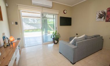 IMPECABLE CASA EN ARROYO LEYES