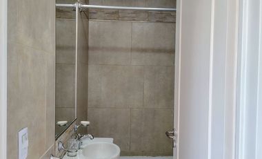 ALQUILER DOS AMBIENTES EN CASEROS