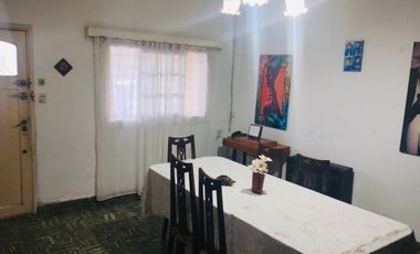 VENTA OPORTUNIDAD!! CASA 4 AMBIENTES MORON