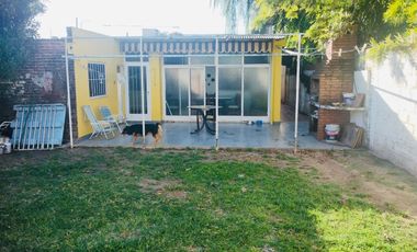 VENTA OPORTUNIDAD!! CASA 4 AMBIENTES MORON