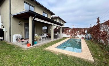 Casa en Venta en Hacienda Esmeralda II Sector Oriente Talca
