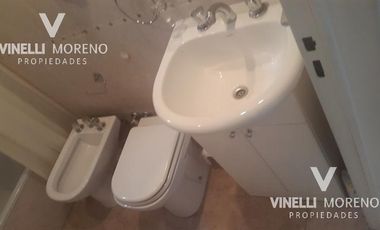 2 amb al frente con balcón! Impecable!