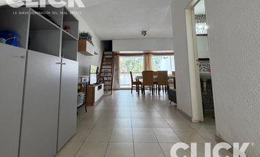 Departamento 3 ambientes en venta con cochera en Country El Venado I