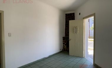 Casa en alquiler en Lujan centro para uso comercial