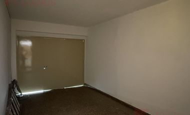 Casa en alquiler en Lujan centro para uso comercial