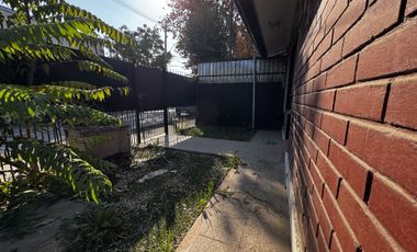 Casa en venta c/ estacionamiento en Zapadores