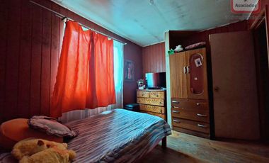 Venta casa en amplio terreno en coronel