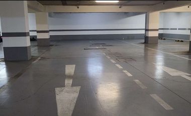 Venta Estacionamiento y Bodega Las Condes/ Destino Comercial