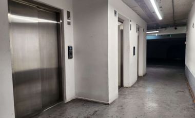 Venta Estacionamiento y Bodega Las Condes/ Destino Comercial