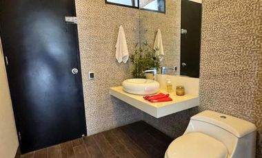 CASA DE PLAYA EN VENTA EN CLUB NÁUTICO POSEIDÓN – VISTA AL MAR | PISCINA Y 5 DORMITORIOS