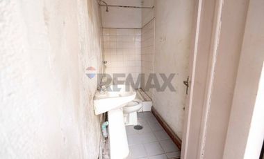 Inversión Estratégica, Casa Comercial