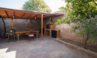 Casa 2 Pisos mas mansarda, 236Mts2 / Ñuñoa