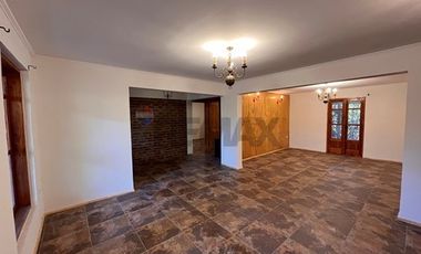 Se Arrienda Renovada Casa en el centro de Olmué