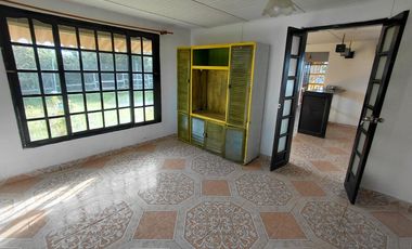 FINCA EN ARRIENDO UBICADA EN SANTA ELENA SECTOR EL ROSARIO
