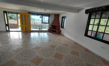 FINCA EN ARRIENDO UBICADA EN SANTA ELENA SECTOR EL ROSARIO