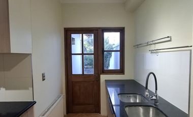 ¡EN ARRIENDO! Casa Colonial Recién Remodelada en Providencia