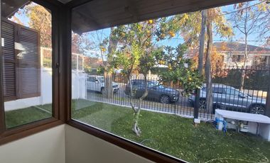 ¡EN ARRIENDO! Casa Colonial Recién Remodelada en Providencia