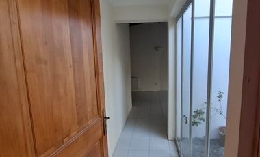 ¡EN ARRIENDO! Casa Colonial Recién Remodelada en Providencia