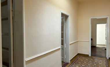 casa en alquiler tres ambientes en lujan calle Ituzaingó
