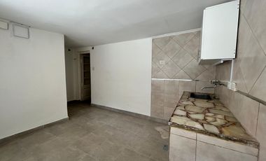 casa en alquiler tres ambientes en lujan calle Ituzaingó