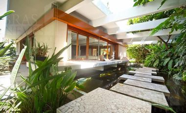 Residencia exclusiva totalmente renovada en Olivos!