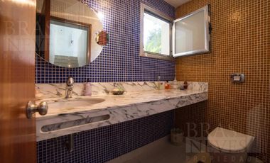 Residencia exclusiva totalmente renovada en Olivos!