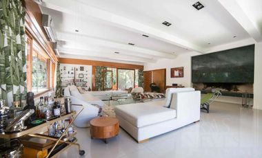 Residencia exclusiva totalmente renovada en Olivos!