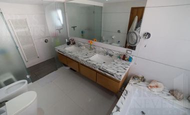 Residencia exclusiva totalmente renovada en Olivos!