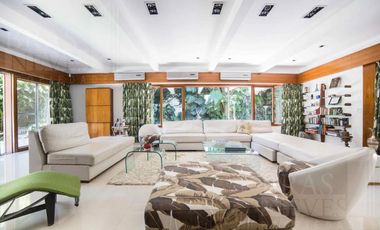 Residencia exclusiva totalmente renovada en Olivos!