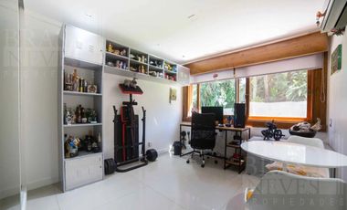 Residencia exclusiva totalmente renovada en Olivos!