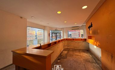 Constitución  y Ayacucho - Local en esquina - Venta - San Fernando