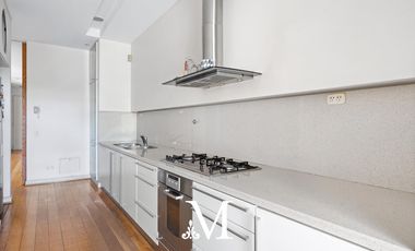 Exclusiva casa con jardin, pileta y cochera en Barrio Parque