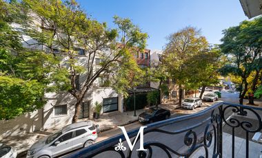 Exclusiva casa con jardin, pileta y cochera en Barrio Parque