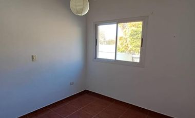 Casa en Alquiler en La Sexta Sección, Ciudad| 3 dormitorios, 3 baños, cochera, pileta
