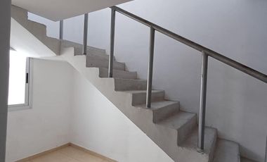 Casa en Alquiler en La Sexta Sección, Ciudad| 3 dormitorios, 3 baños, cochera, pileta