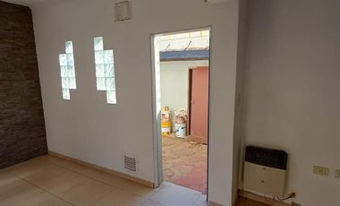 Casa en Alquiler en La Sexta Sección, Ciudad| 3 dormitorios, 3 baños, cochera, pileta