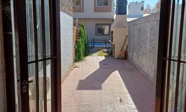 Casa en Alquiler en La Sexta Sección, Ciudad| 3 dormitorios, 3 baños, cochera, pileta