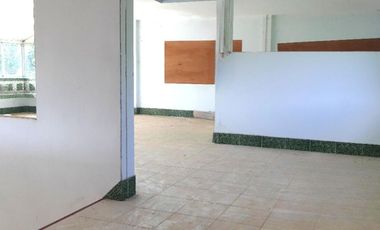 2-story detached house, good location in the heart of Chiang Rai city. Surrounded by community areas and complete amenities. Convenient travel Suitabl