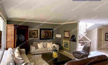 CASA EN VENTA EN INTERLOMAS, EN HACIENDA DE LAS PALMAS.