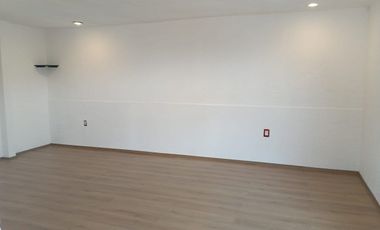 Renta de Estudio Independiente con patio en Vista del Valle, Naucalpan
