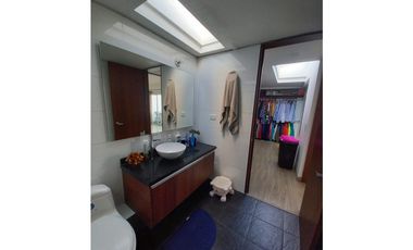 SE VENDE HERMOSO PENTHOUSE EN ALGARRA 3