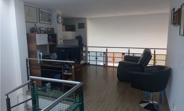 SE VENDE HERMOSO PENTHOUSE EN ALGARRA 3