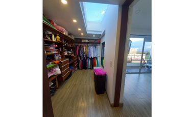 SE VENDE HERMOSO PENTHOUSE EN ALGARRA 3