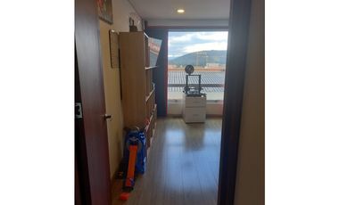 SE VENDE HERMOSO PENTHOUSE EN ALGARRA 3