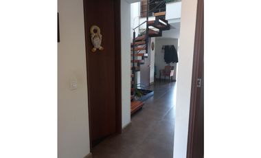 SE VENDE HERMOSO PENTHOUSE EN ALGARRA 3
