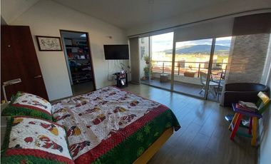 SE VENDE HERMOSO PENTHOUSE EN ALGARRA 3