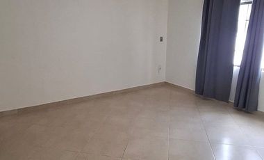RENTA CASA EN EL CERCADO