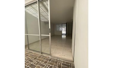 CASA EN VENTA EN PALMIRA OASIS DE LA ITALIA 2 NIVELES