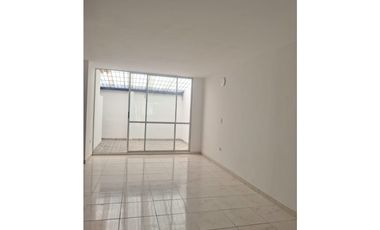 CASA EN VENTA EN PALMIRA OASIS DE LA ITALIA 2 NIVELES